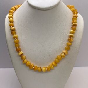 Vintage Yellow Egg Yolk Butterscotch Amber Necklace